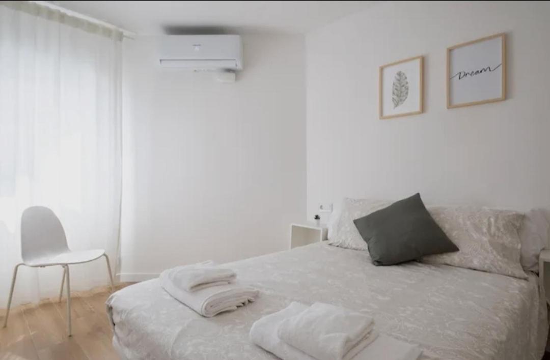 Apartment Close To The Beach سان أدريان دي بيزوس المظهر الخارجي الصورة